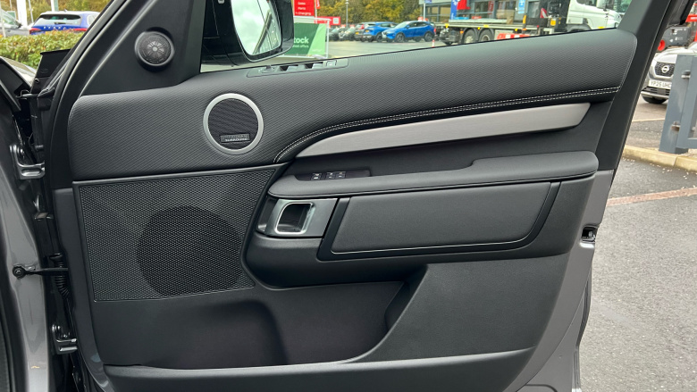 Land Rover Discovery 3.0 D350 Dynamic HSE 5dr Auto Diesel Station Wagon